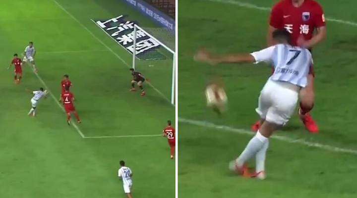VIDEO: 'Cú Rabona của năm' hiện hữu tại giải Trung Quốc
