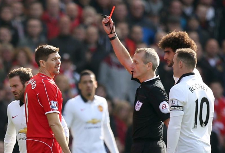 'Kẻ thù' của Gerrard cầm còi trận đại chiến MU - Liverpool 