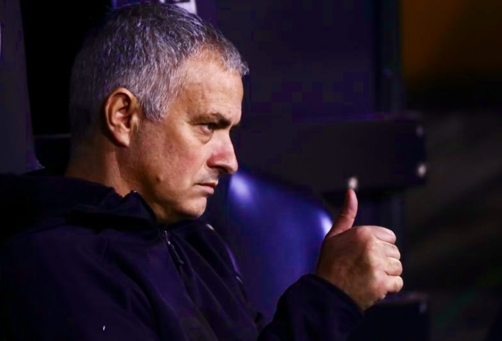 Vừa đến Tottenham, Mourinho đã vượt Klopp, áp sát Pep Guardiola