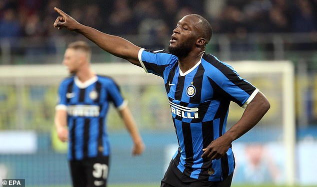 Lukaku hành động hào hiệp trong ngày Inter trở lại ngôi đầu 