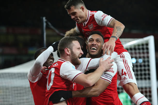 Bảng xếp hạng Ngoại hạng Anh vòng 26: Arsenal vẫn chưa thể vượt MU
