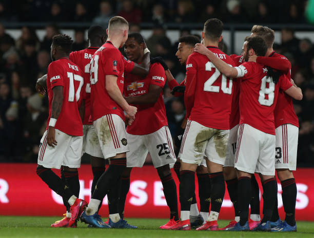 Rooney 'im tiếng', Ighalo đưa MU vào tứ kết cúp FA