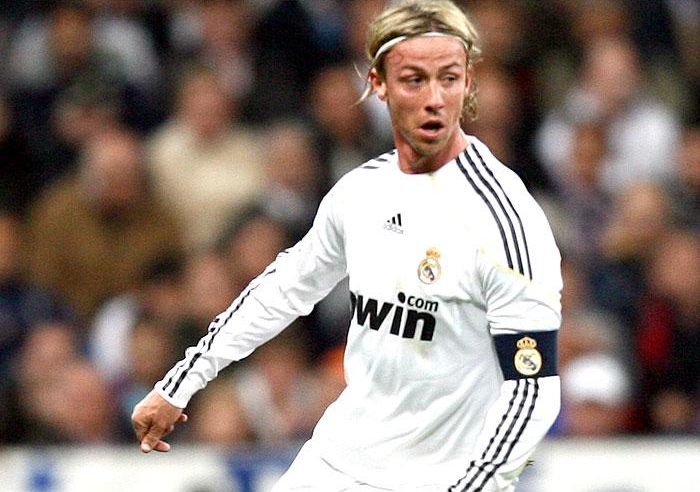 VIDEO: Guti - cái chân trái dị biệt của sân khấu Bernabeu