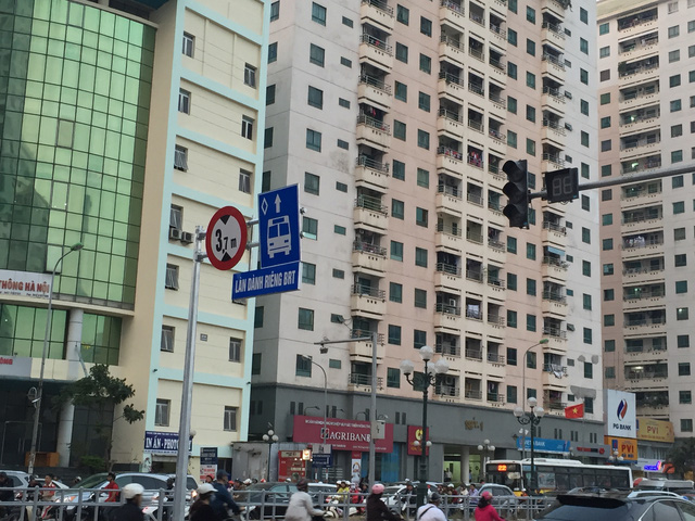 Đi như thế nào để tránh bị phạt 1,2 triệu vì lấn làn xe buýt nhanh BRT?