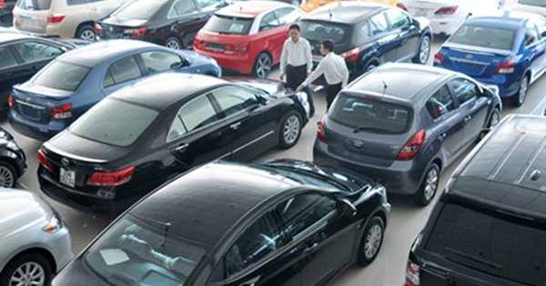 Ô tô 189 triệu đồng tràn về: Khó cưỡng lại xe giá rẻ