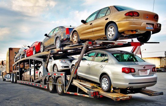 Ô tô hạ giá kịch đáy: Mưa giảm giá, khuyến mại cả trăm triệu