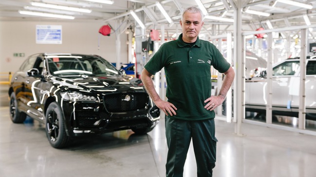 Mourinho 'tậu' siêu xe Jaguar F-Pace thứ 100.000