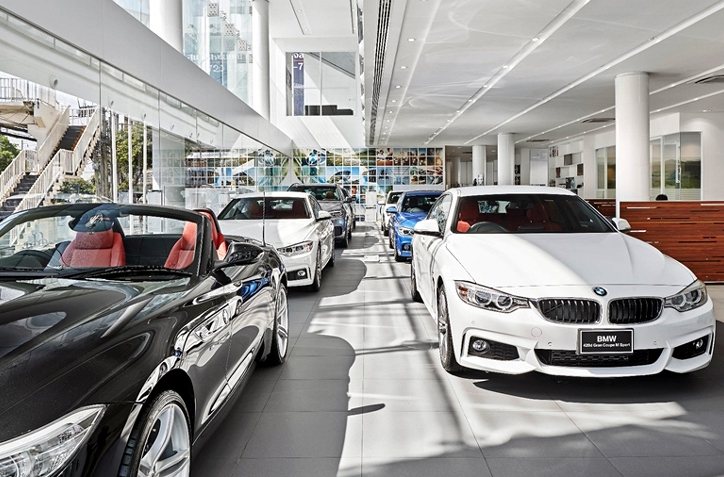 Ô tô BMW giảm gần 600 triệu, xe sang mất giá mạnh