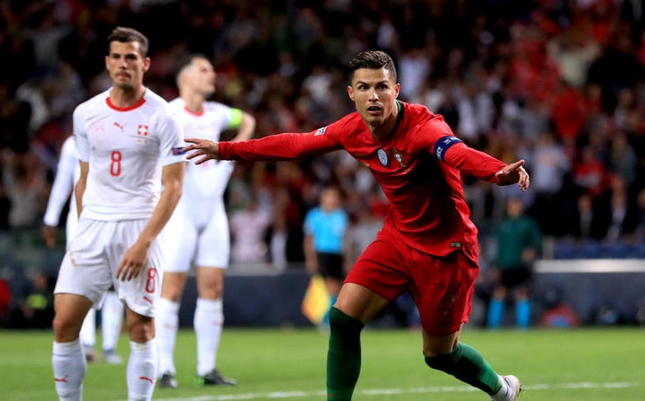 HLV Santos: 'Ronaldo là một thiên tài của bóng đá'