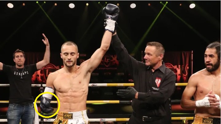 Võ sĩ cụt tay tung 'độc chiêu' hạ knock-out đối thủ