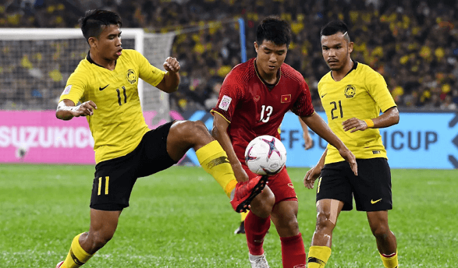 Cựu đội trưởng Liverpool ví ngôi sao của Malaysia như Salah