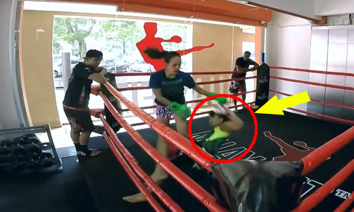VIDEO: Nữ cao thủ Muay Thái hạ gục 2 võ sĩ nam trên sàn đấu