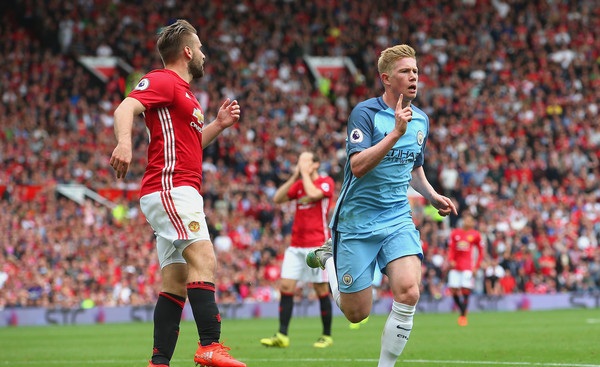 VIDEO: Top 5 bàn thắng đẹp nhất của Man City tại Old Trafford
