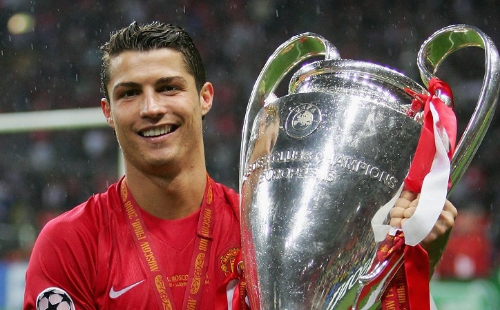 Chuyển nhượng tối 1/4: Ronaldo trở lại khoác áo MU?