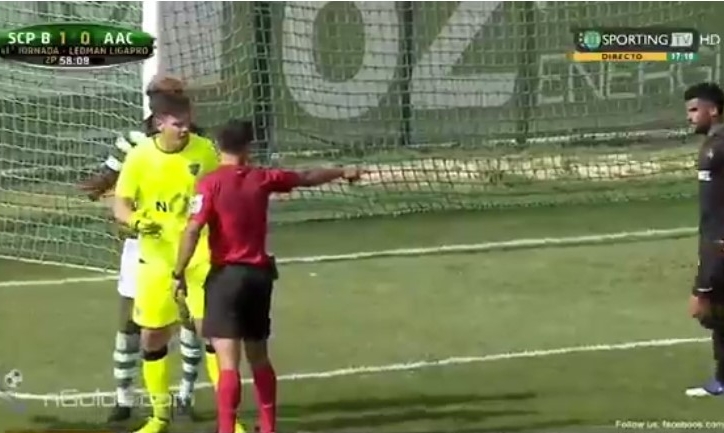 VIDEO: Quả penalty 'quái dị' nhất lịch sử bóng đá thế giới