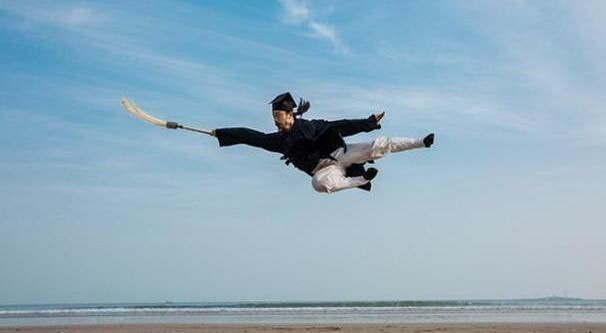 Cao thủ Võ Đang bị tố 'bịp bợm' sau màn khinh công tuyệt đỉnh
