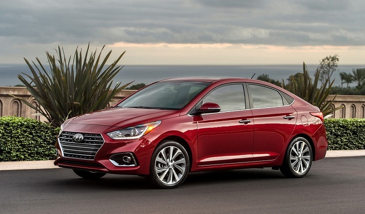 Mua Santafe được tặng Hyundai Accent tại Philippines