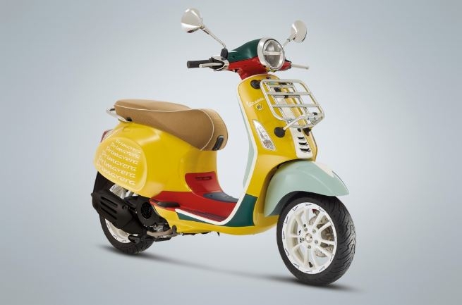 Vespa sắc màu đẹp ngây ngất vừa ra mắt, giá 135 triệu