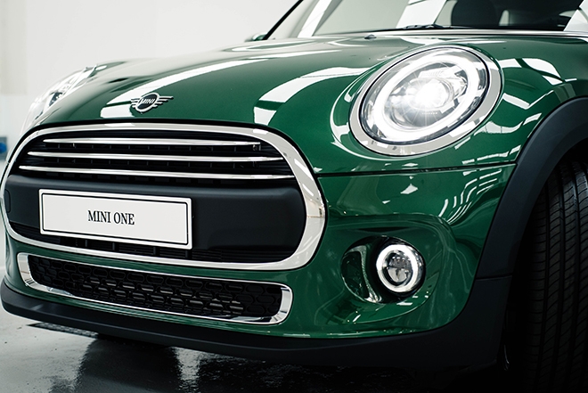 MINI Cooper 3 cửa và 5 cửa đẹp mê ly vừa cập bến Việt Nam