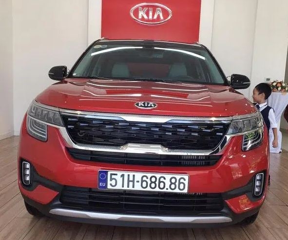 Kia Seltos biển '686.86' được rao bán với giá 'trên trời'