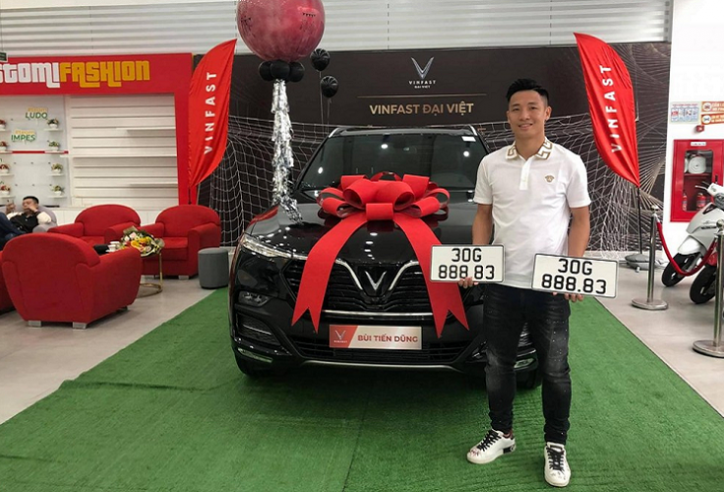 Bùi Tiến Dũng tậu VinFast Lux SA2.0 với biển số siêu đẹp 