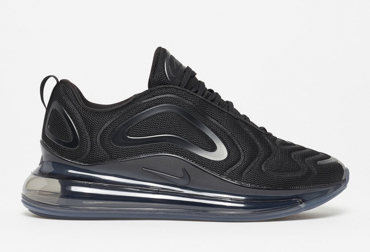 Trầm trồ trước phiên bản Nike Airmax 720 với sắc đen cá tính