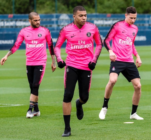 Mbappe, Hazard đồng loạt diện Nike Mercurial thế hệ mới