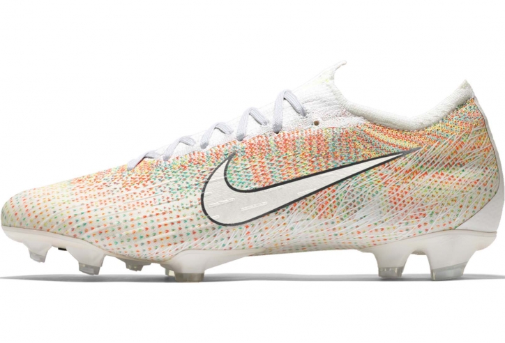 Nike ra mắt giày Mercurial Vapor 12 cho phép người mua tự phối màu