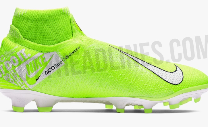 Tỏa sáng trên sân cỏ với giày Nike Phantom Venom 'New Light'