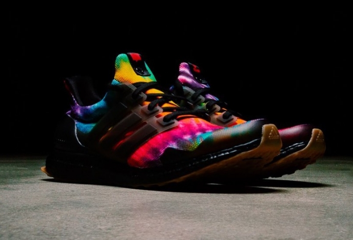 Xuất hiện bản Adidas UltraBoost màu mè chưa từng thấy