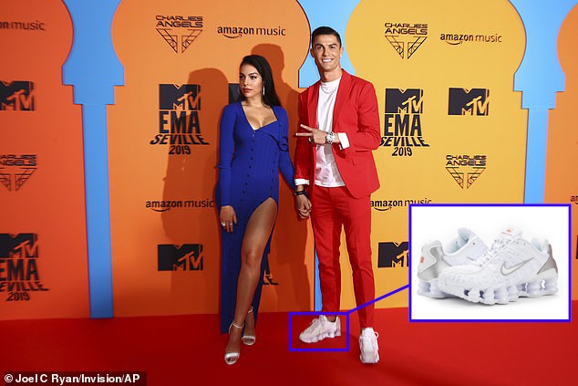 Ronaldo diện Nike Shox TL lịch lãm cùng bạn gái trên thảm đỏ