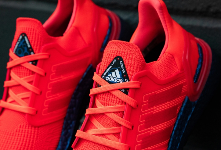 UltraBoost 20 có thêm phiên bản đỏ rực rỡ