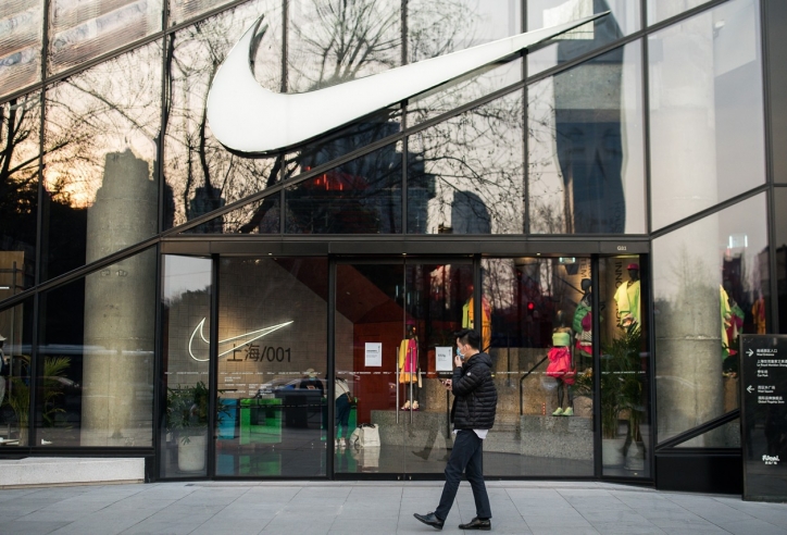 Doanh số trực tuyến của Nike tăng 36% giữa bão Covid-19