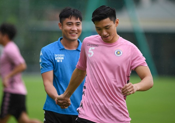 Tại sao các cầu thủ bị chấn thương dây chằng chéo?