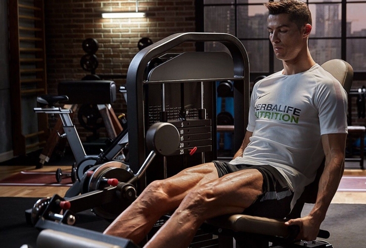 Làm thế nào để có cặp đùi khỏe đẹp như Cristiano Ronaldo?
