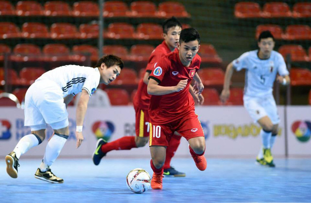 Việt Nam hòa kịch tính Indonesia tại VL U20 futsal Châu Á