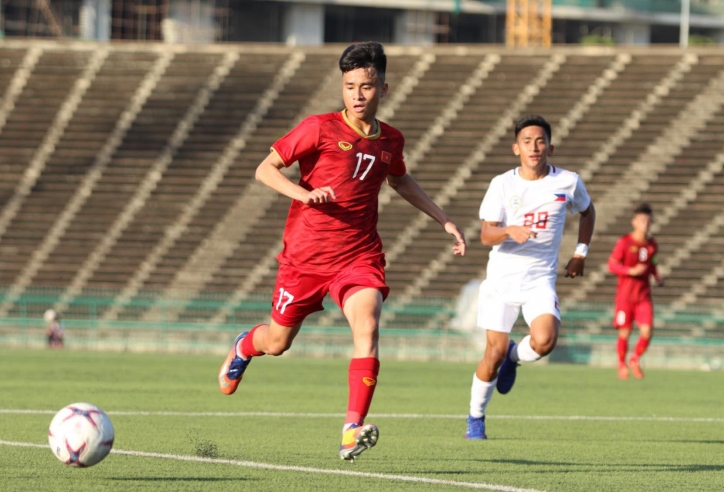 Sao U22 Việt Nam: 'Mặt sân xấu khiến chúng tôi bị đau chân'