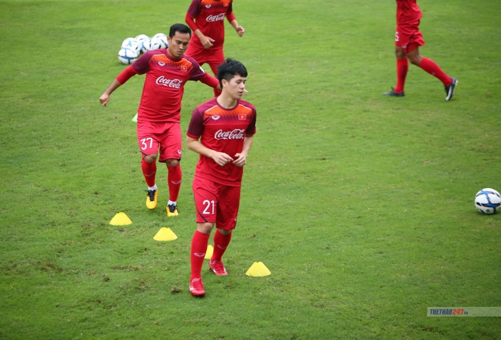 Đình Trọng còn khả năng đá VL U23 châu Á, Tiến Linh phải chờ