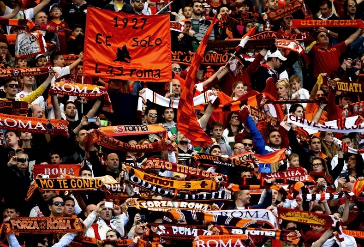 VIDEO: Sự cuồng nhiệt đáng ngưỡng mộ của hơn 72,000 CĐV AS Roma