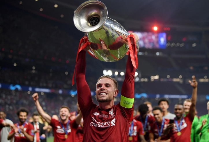 Henderson 'lỡ hẹn' Real Madrid