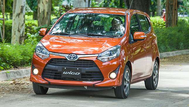 Ngoài VinFast Fadil, tầm giá dưới 400 triệu nên mua xe gì?