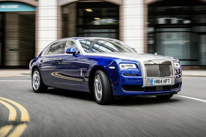 Top 10 mẫu xe sở hữu động cơ 'khủng' nhất năm 2020