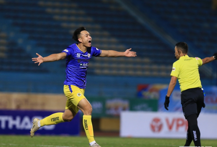 CHÍNH THỨC: Tạm hoãn V-League 2021 vì đại dịch Covid-19 bùng phát