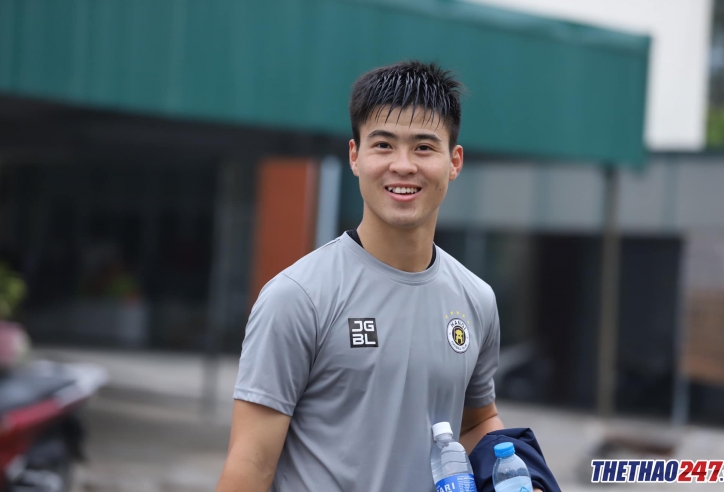 Duy Mạnh: 'Tôi chưa nghĩ đến chuyện được gọi trở lại ĐTQG'