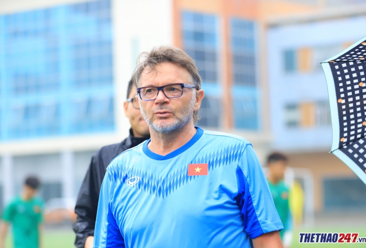 HLV Troussier: 'Tôi sẽ tạm hài lòng nếu nằm trong top 4 Đông Nam Á'