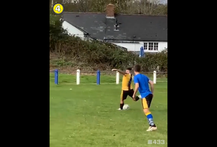 VIDEO: Cầu thủ sút penalty đánh lừa người xem
