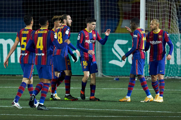 Hai lần sút hỏng penalty, Barca vẫn giành vé đi tiếp tại cúp Nhà vua