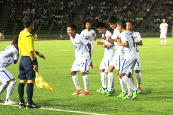 Vùi dập U16 Philippines, U16 Myanmar phả hơi nóng lên U16 Việt Nam