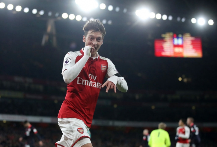 Vượt cả Messi và Ronaldo, Ozil dẫn đầu châu Âu ở một chỉ số