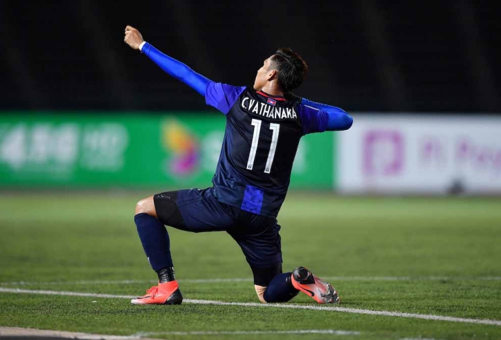 VIDEO: Chứng kiến tài năng siêu việt của Chan Vathanaka - 'Messi Campuchia'